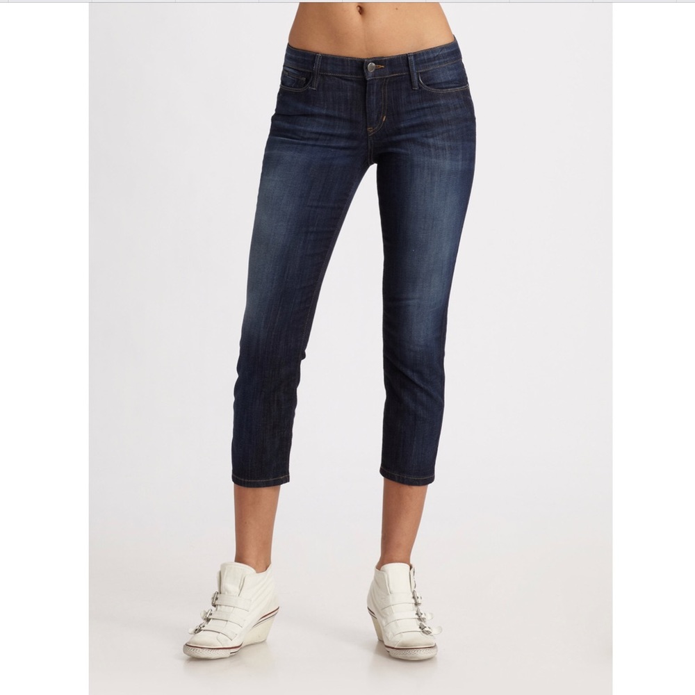 SALE! Like new cropped Joe’s Jeans in Jackie blue.